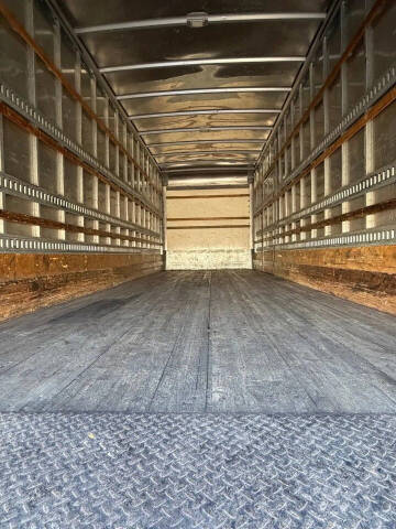 2018 Freightliner M2 106