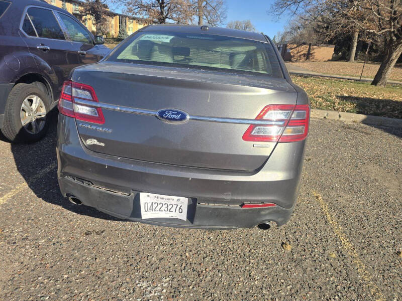 2014 Ford Taurus SE