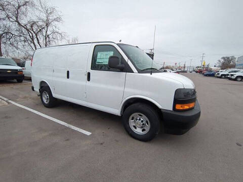 2025 Chevrolet Express 2500