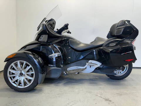2016 Can-Am Spyder RT SE6