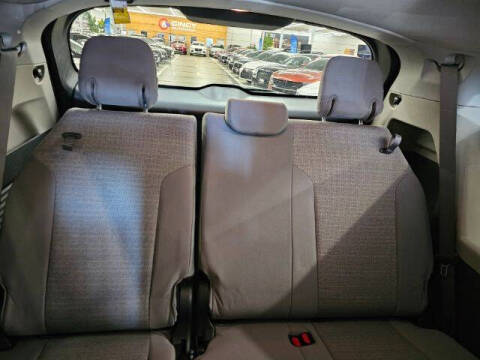 2023 Toyota Sienna LE 8-Passenger