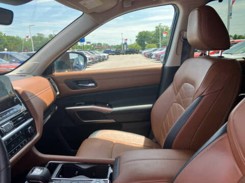 2024 Nissan Pathfinder Platinum
