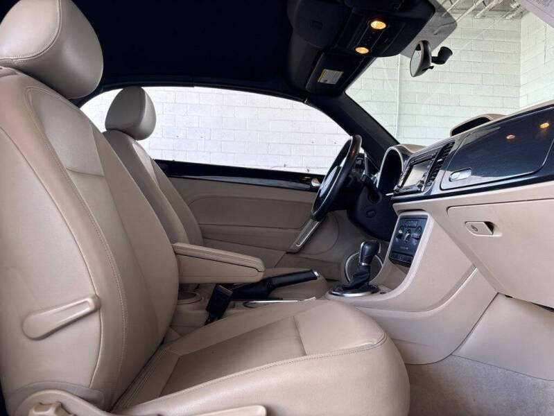 2013 Volkswagen Beetle Convertible