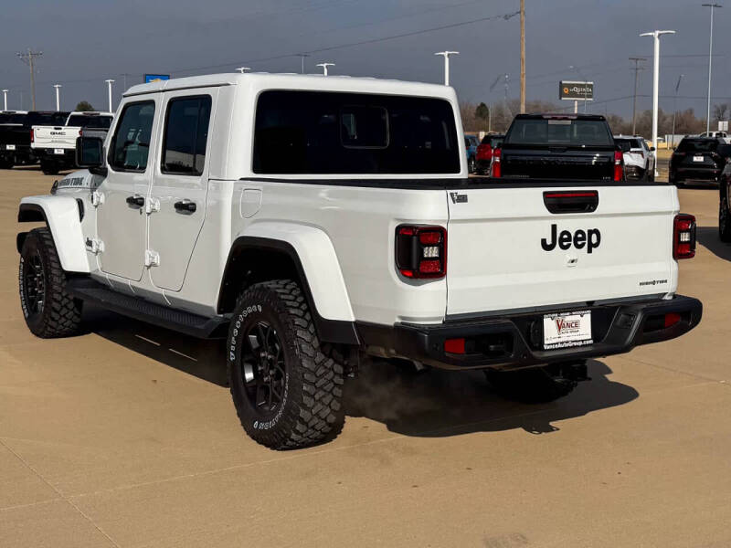 2025 Jeep Gladiator High Tide
