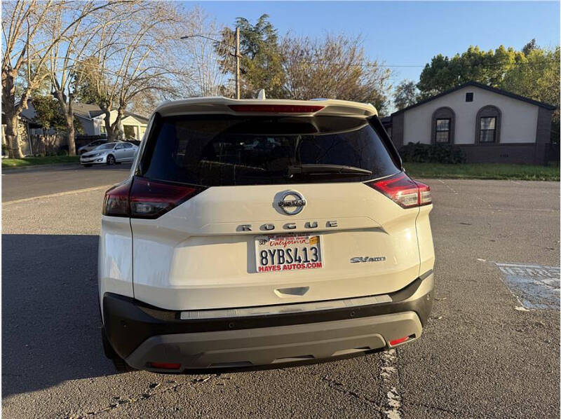 2021 Nissan Rogue SV