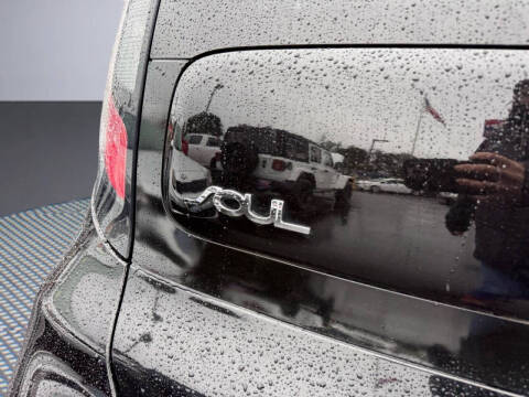 2019 Kia Soul +