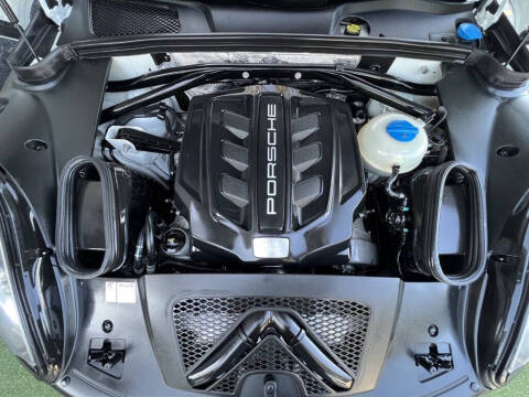 2017 Porsche Macan S