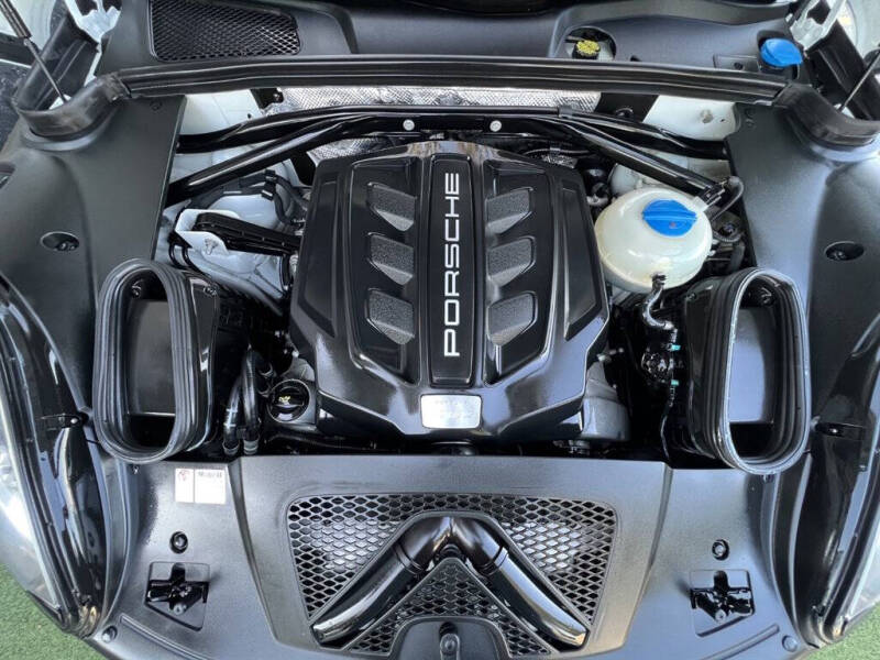 2017 Porsche Macan S