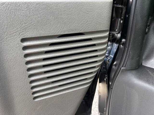 2025 Chevrolet Express 2500