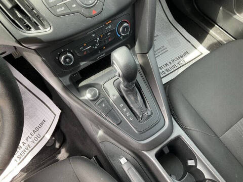 2017 Ford Focus SE