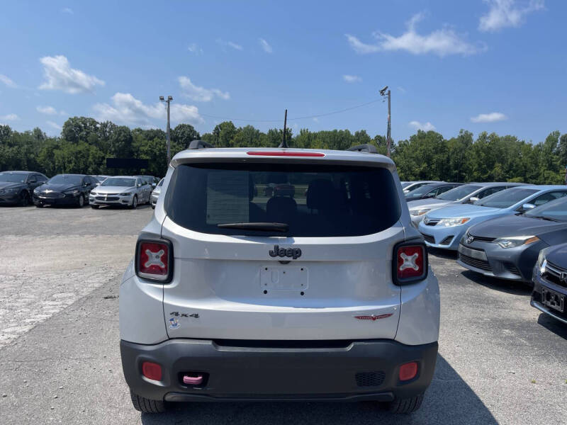 2017 Jeep Renegade Trailhawk