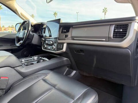 2022 Ford Expedition MAX XLT