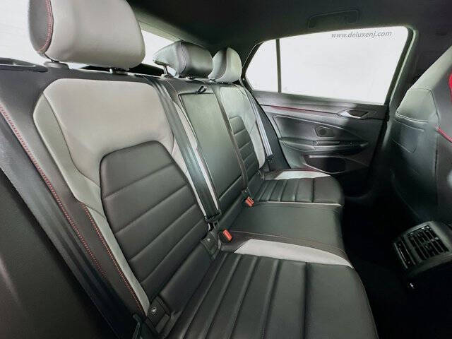 2024 Volkswagen Golf GTI Autobahn