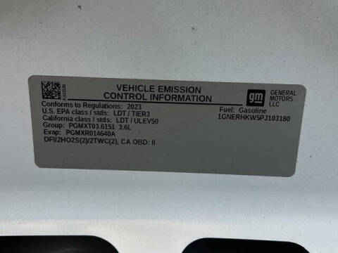 2023 Chevrolet Traverse LT Leather