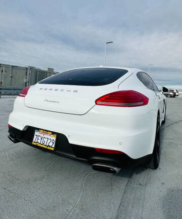 2014 Porsche Panamera 4