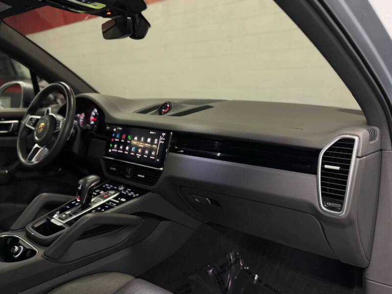 2023 Porsche Cayenne