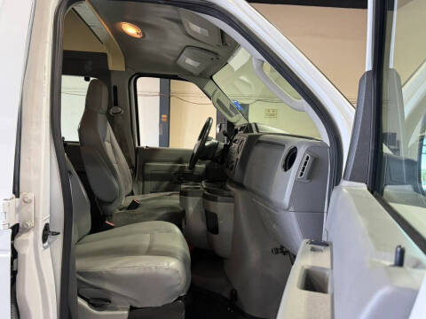 2011 Ford E-Series E-250