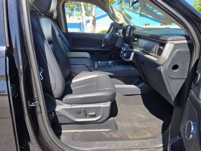 2024 Ford Expedition XLT