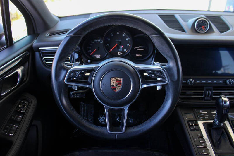 2020 Porsche Macan