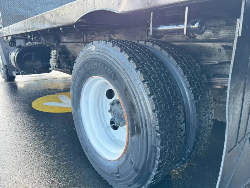 1993 Ford CF8000