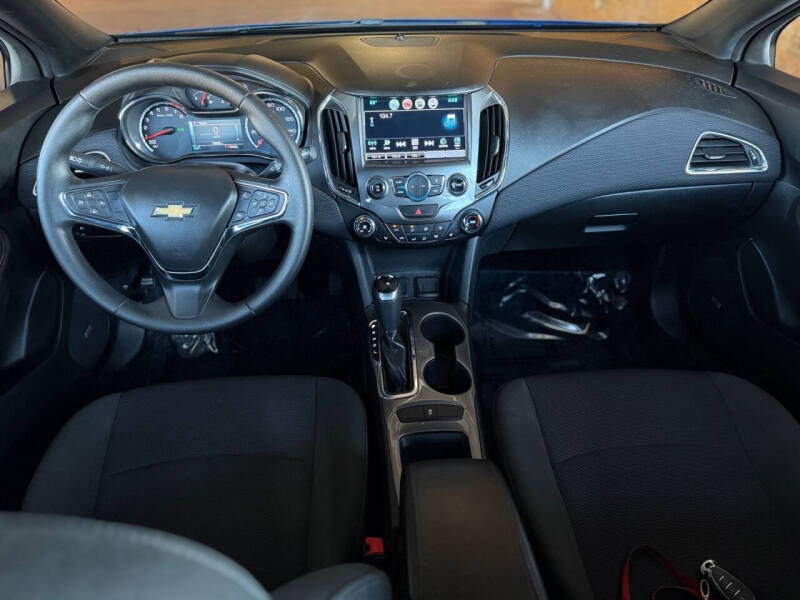 2017 Chevrolet Cruze LT Auto