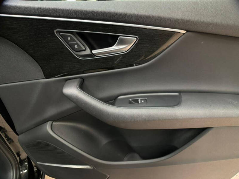 2022 Audi Q7 quattro Premium Plus 55 TFSI