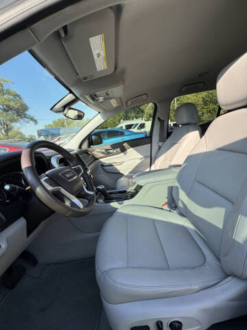 2017 GMC Acadia SLT-1