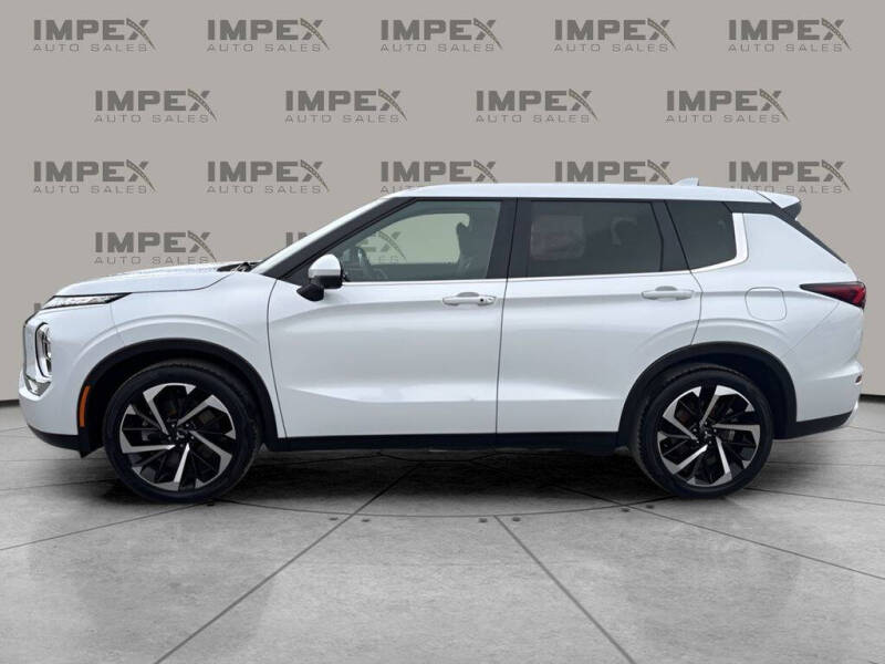 2023 Mitsubishi Outlander PHEV SE