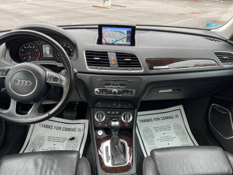 2015 Audi Q3 2.0T quattro Prestige