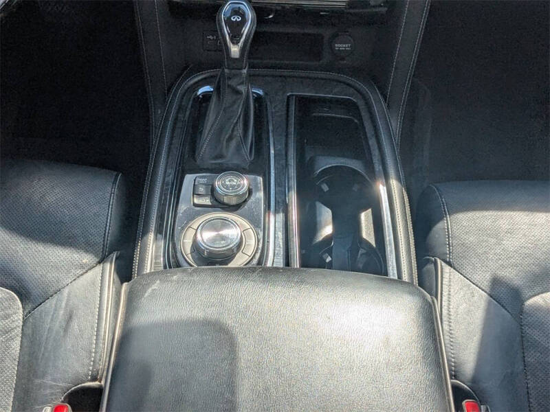 2021 Infiniti QX80 Luxe