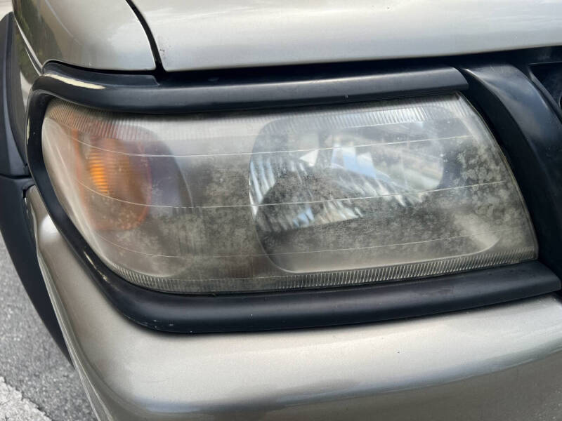 2003 Mitsubishi Montero Sport LS