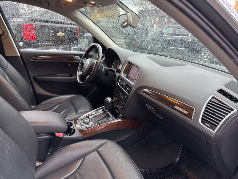 2012 Audi Q5 3.2 quattro Premium Plus