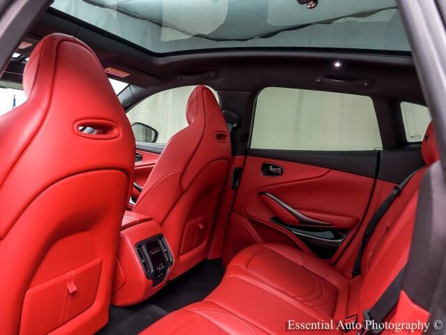 2022 Aston Martin DBX