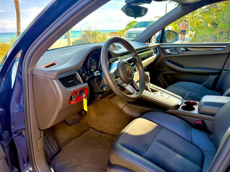 2017 Porsche Macan