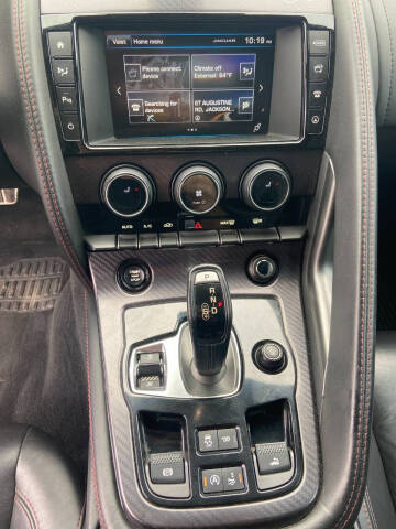 2016 Jaguar F-TYPE R