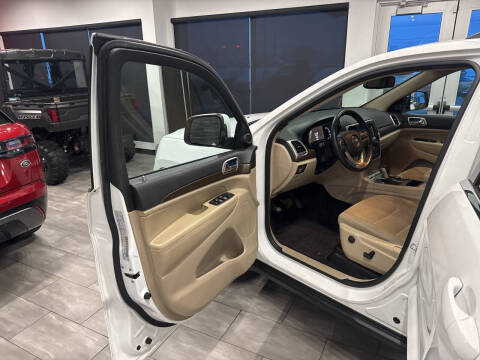 2016 Jeep Grand Cherokee Laredo