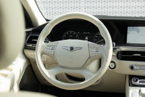 2022 Genesis G90