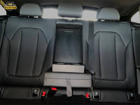 2024 BMW X4 xDrive30i