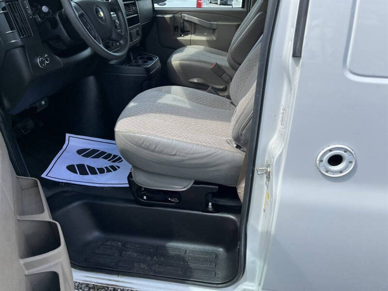 2017 Chevrolet Express 2500