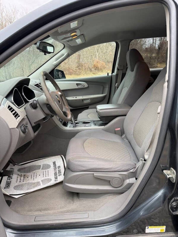 2011 Chevrolet Traverse LS