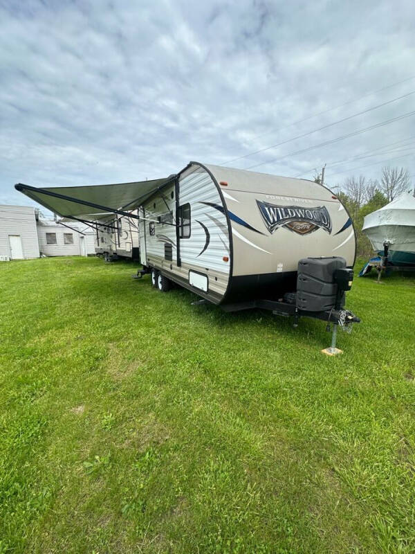 2017 Forest River Wildwood for sale at Lake Shore Auto Mall in Williamson NY