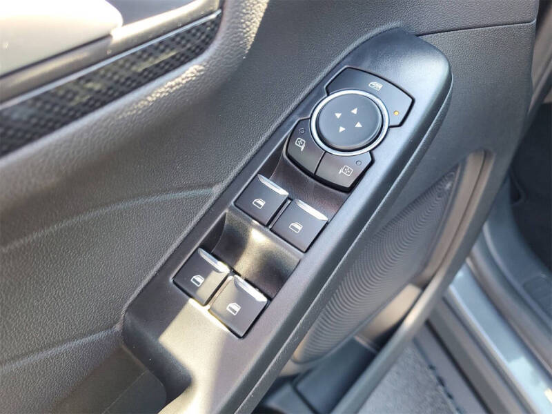 2024 Ford Escape Hybrid ST-Line