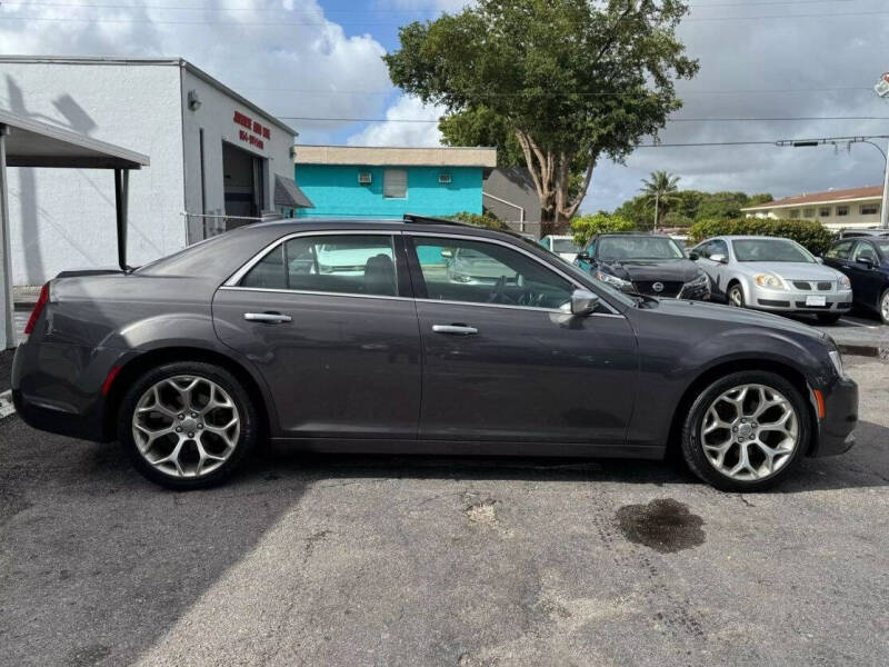 2018 Chrysler 300 C