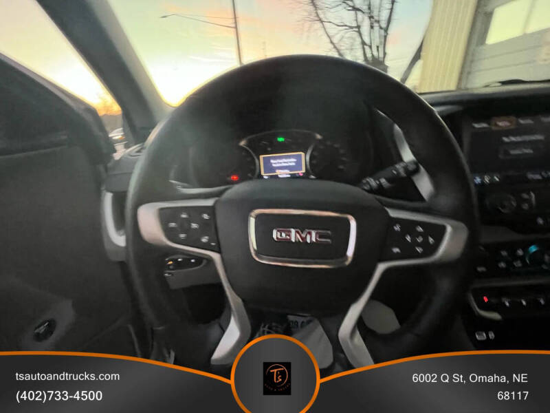 2023 GMC Terrain SLT