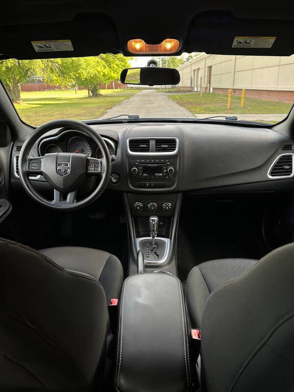 2014 Dodge Avenger SE