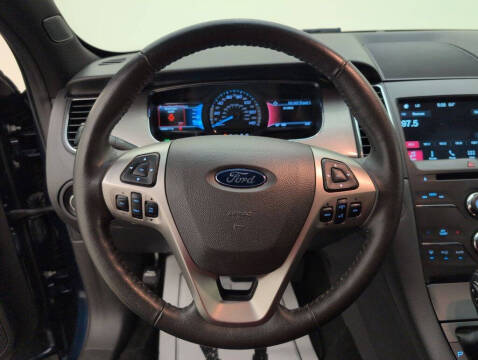 2017 Ford Taurus SEL