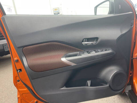 2024 Nissan Kicks SR