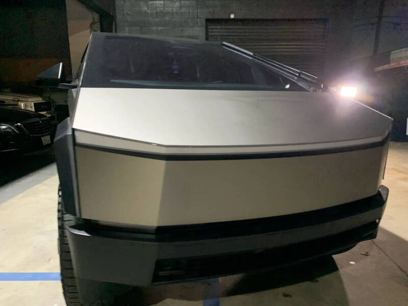 2024 Tesla Cybertruck