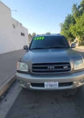 2004 Toyota Sequoia SR5