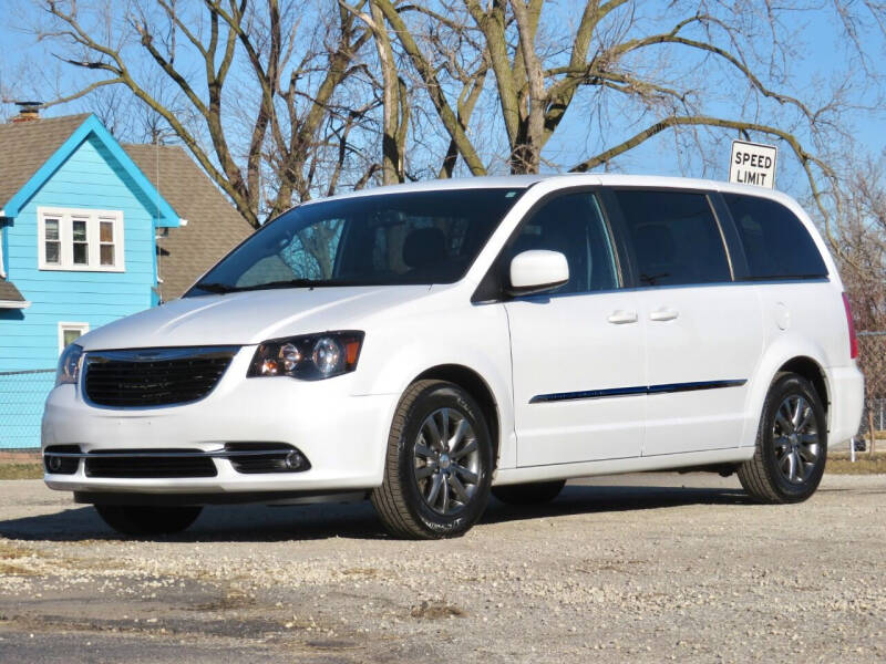 2016 Chrysler Town and Country for sale at Tonys Pre Owned Auto Sales in Kokomo IN